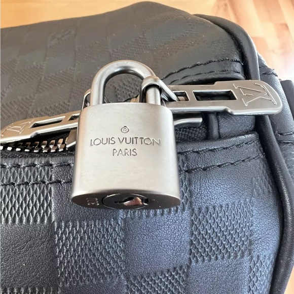 Louis Vuitton Keepall - Picture 3 of 3